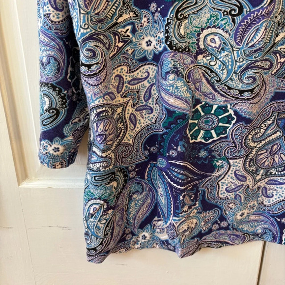 Chico's Size 2 Blue Abstract Floral Paisley Print Blouse Top Shirt‎ Size Large - Picture 11 of 13